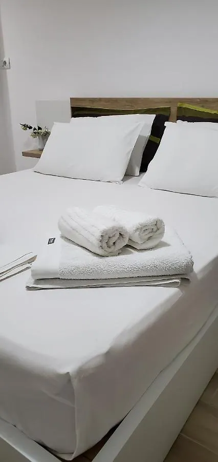Hotel The Hill Apartment Sarande